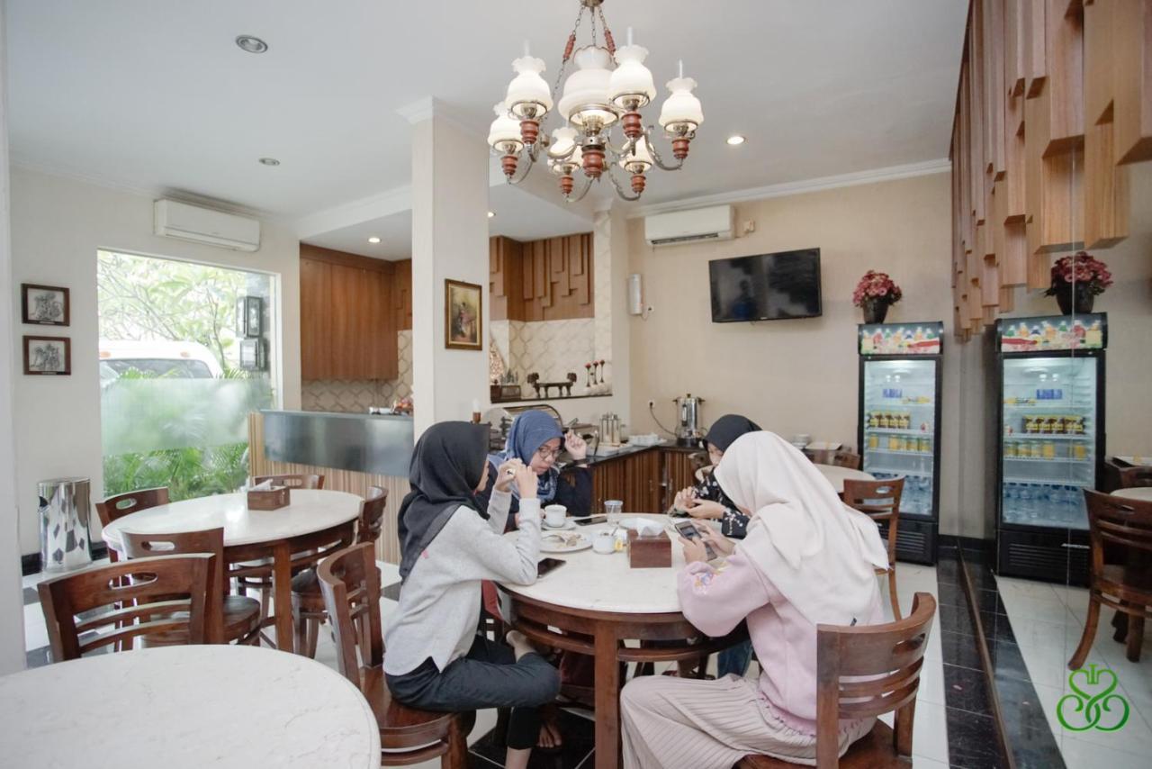Selaras Inn Syariah Γιογκιακάρτα Εξωτερικό φωτογραφία